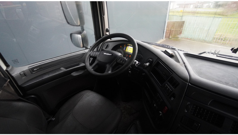 DAF XF 440 SPACECAB EURO 6 - Tractor unit: picture 5 DAF XF 440 SPACECAB EURO 6 - Tractor unit: picture 5