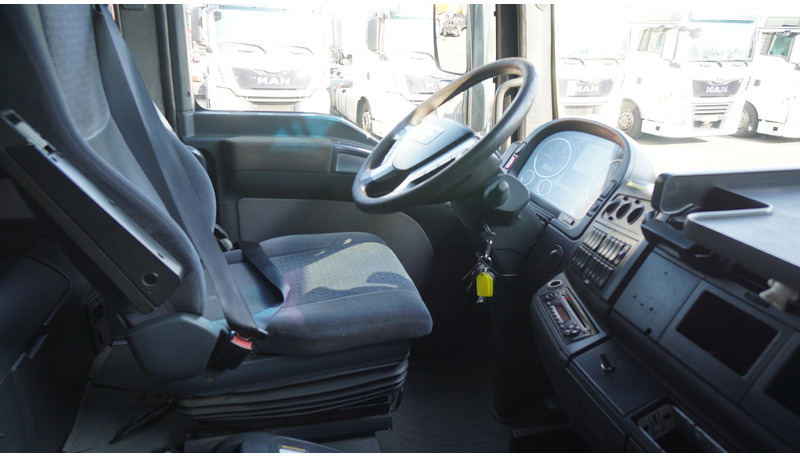 Tractor unit MAN TGA 41.530 8X4 PUSH AND PULL 180 TON'S RETARDER 310.100KM: picture 6