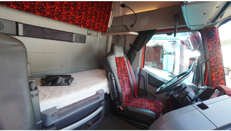 Tractor unit Renault T 460 6X2 EURO 6 854.000KM: picture 6 Tractor unit Renault T 460 6X2 EURO 6 854.000KM: picture 6