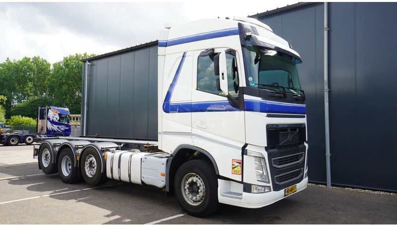 Volvo FH 460 8X2 20 FT CONTAINER TRANSPORT TRUCK - Container transporter/ Swap body truck: picture 4 Volvo FH 460 8X2 20 FT CONTAINER TRANSPORT TRUCK - Container transporter/ Swap body truck: picture 4