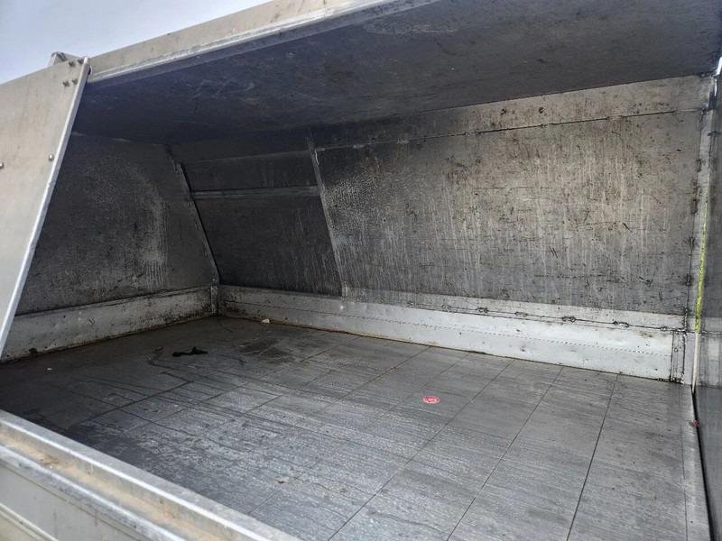 Isuzu N 2011, 3.0L, Euro 5, 157000km, Manual, New APK/TUV - Tipper van: picture 3 Isuzu N 2011, 3.0L, Euro 5, 157000km, Manual, New APK/TUV - Tipper van: picture 3