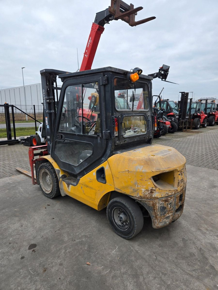 Komatsu FD30T-17 - Diesel forklift: picture 4 Komatsu FD30T-17 - Diesel forklift: picture 4