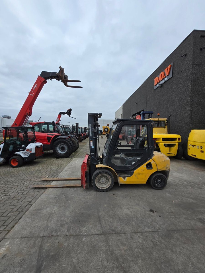 Komatsu FD30T-17 - Diesel forklift: picture 3 Komatsu FD30T-17 - Diesel forklift: picture 3