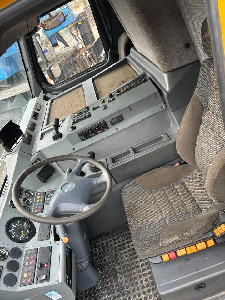 All terrain crane Grove GMK 3055: picture 9 All terrain crane Grove GMK 3055: picture 9