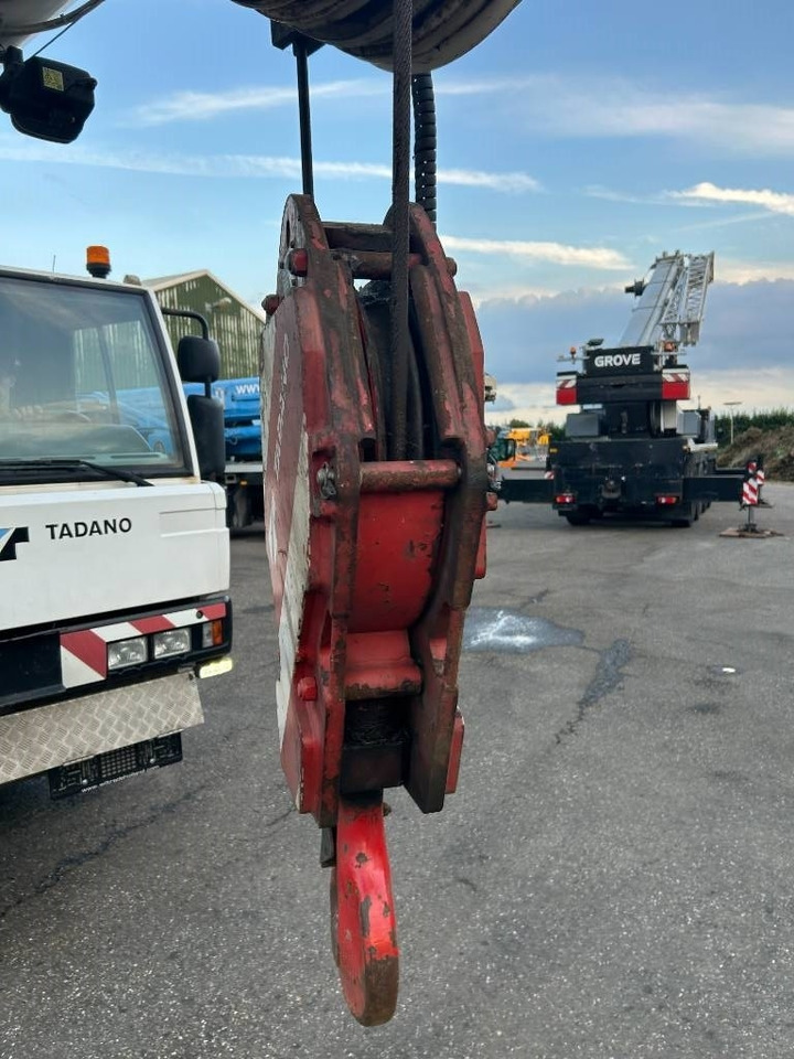 Tadano ATF 70 G-4 - All terrain crane: picture 3 Tadano ATF 70 G-4 - All terrain crane: picture 3