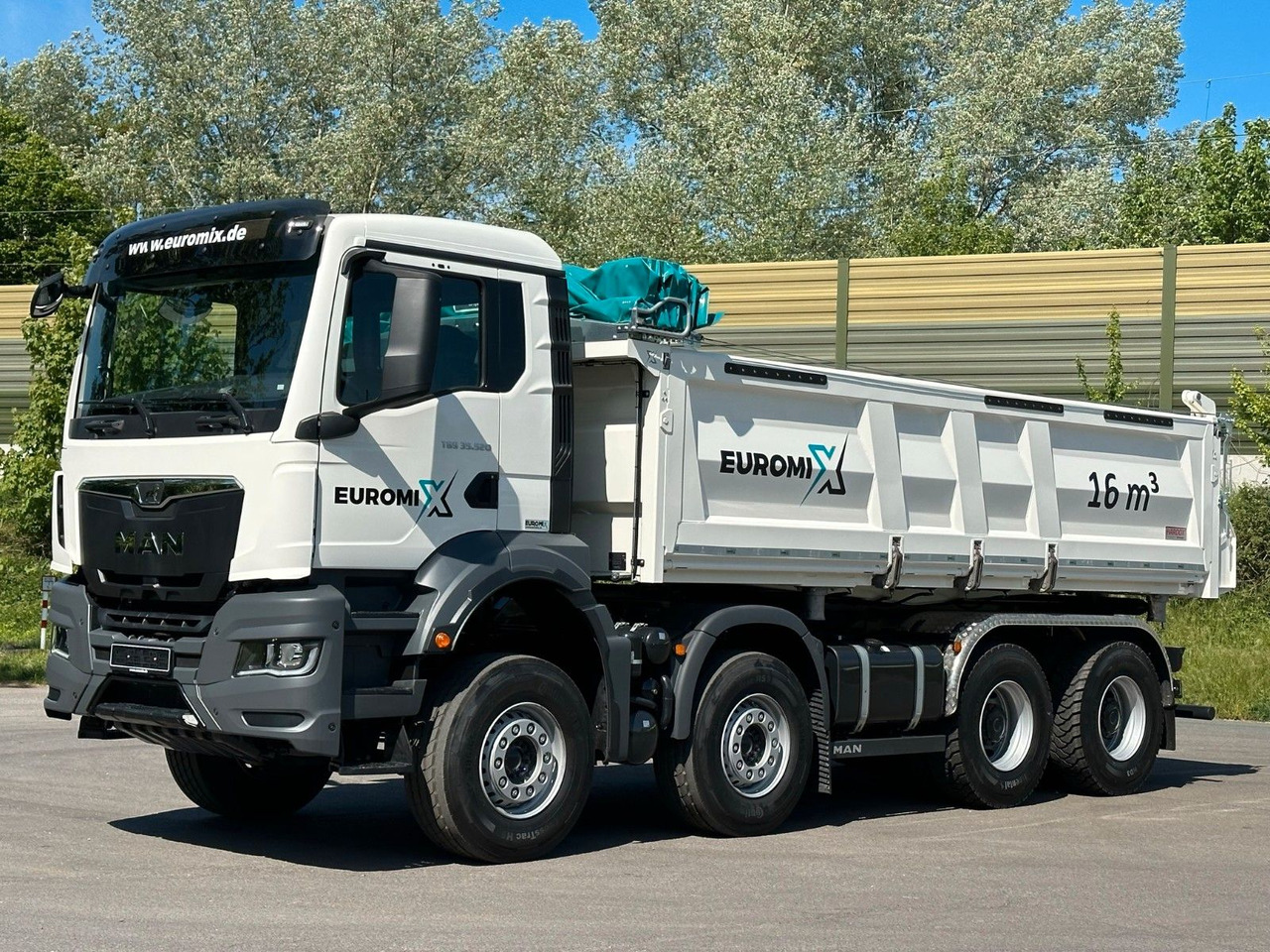 MAN TGS 35.520 8x4 EuromixMTP 3-Seiten-Kipper - Tipper: picture 2 MAN TGS 35.520 8x4 EuromixMTP 3-Seiten-Kipper - Tipper: picture 2