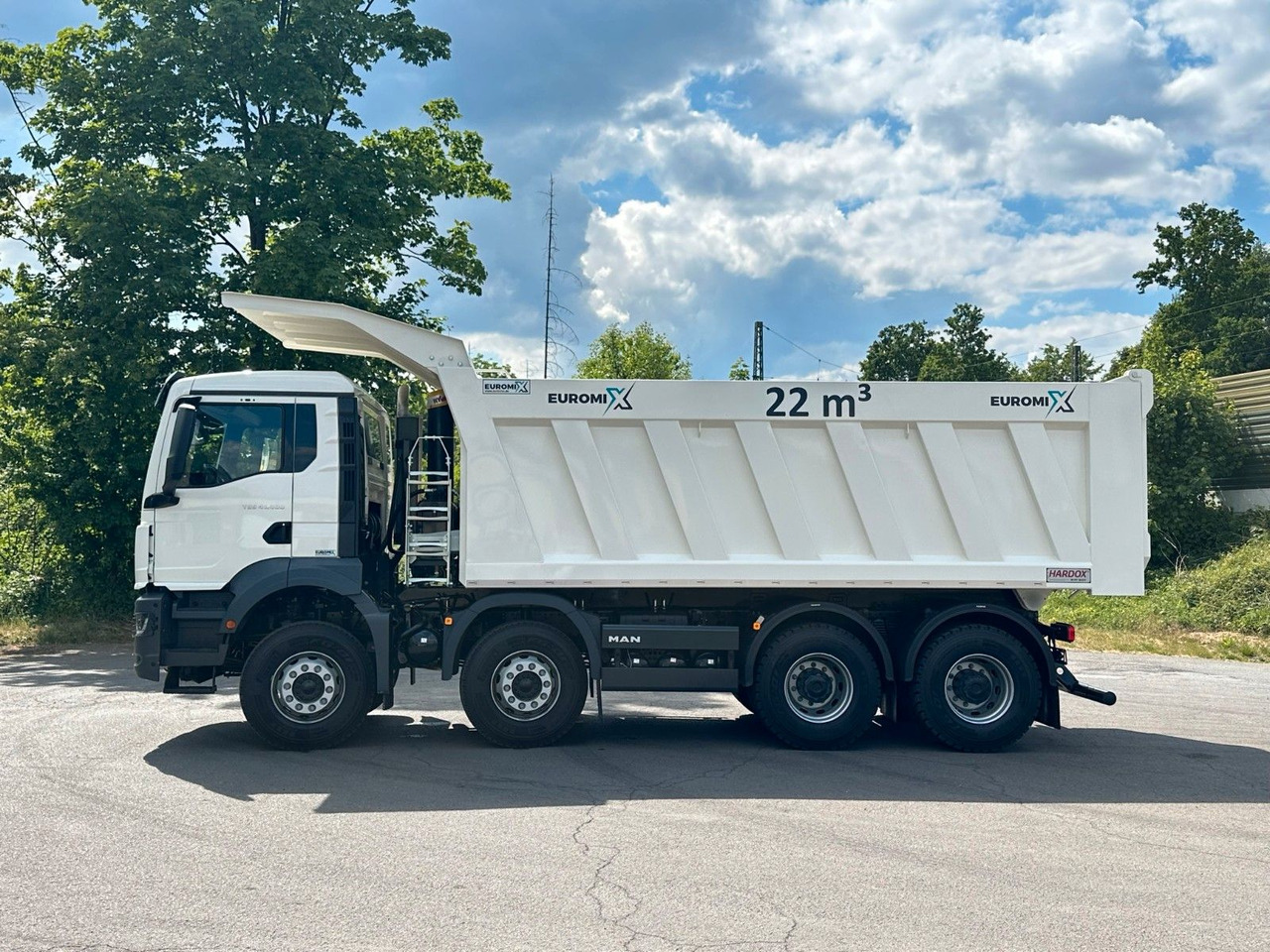 MAN TGS 41.400 8x4 / EUROMIX MTP 22m³/ Eckige Mulde - Tipper: picture 3 MAN TGS 41.400 8x4 / EUROMIX MTP 22m³/ Eckige Mulde - Tipper: picture 3