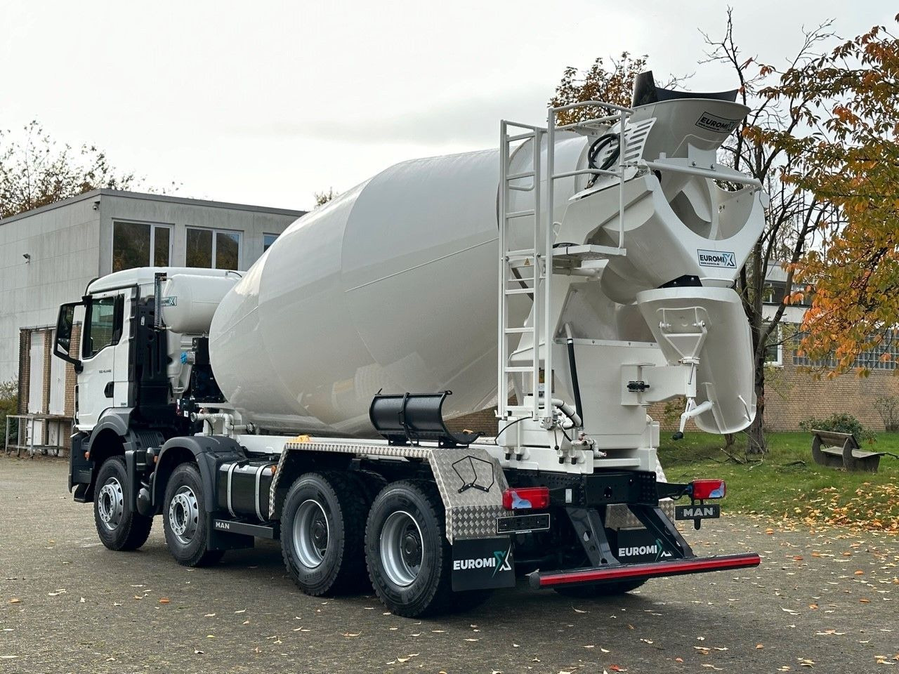 MAN TGS 41.440 8x4 /Euro6e Euromix EM 12 R - Concrete mixer truck: picture 5 MAN TGS 41.440 8x4 /Euro6e Euromix EM 12 R - Concrete mixer truck: picture 5