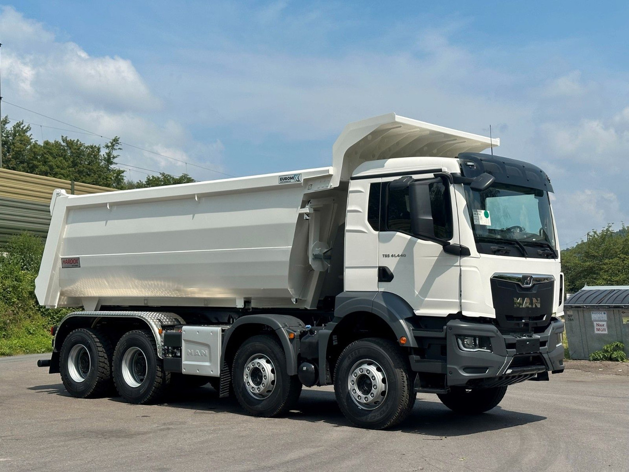 MAN TGS 41.440 8x4 EuromixMTP Mulden-Kipper - Tipper: picture 1 MAN TGS 41.440 8x4 EuromixMTP Mulden-Kipper - Tipper: picture 1