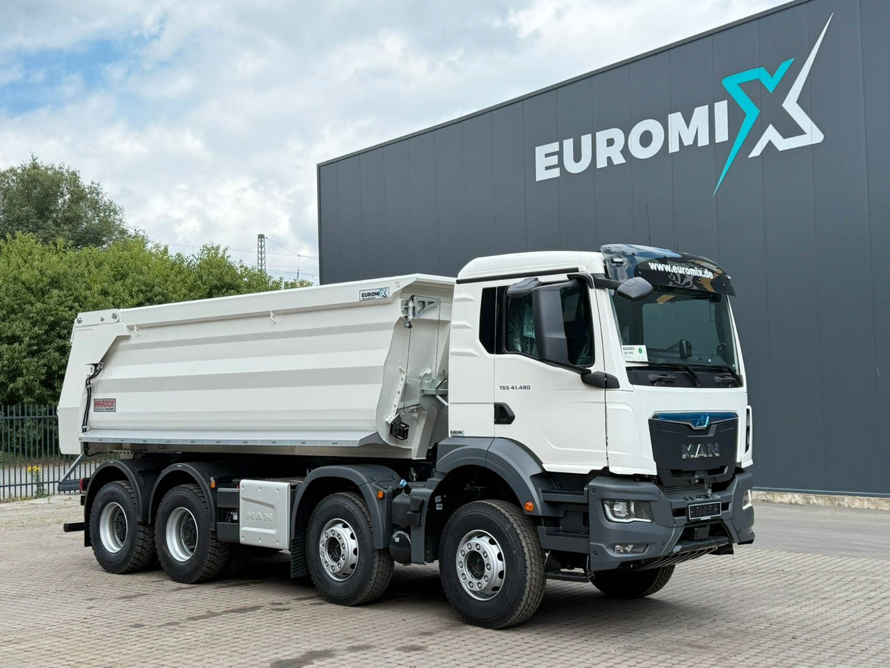 MAN TGS 41.480 BB 8X4 Euromix Mulden Kipper HARDOX - Tipper: picture 2 MAN TGS 41.480 BB 8X4 Euromix Mulden Kipper HARDOX - Tipper: picture 2