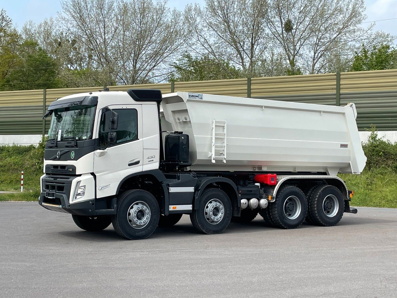 Volvo FMX 460 8x4 EuromixMTP EMK 20m³ Mulden Kipper - Tipper: picture 2 Volvo FMX 460 8x4 EuromixMTP EMK 20m³ Mulden Kipper - Tipper: picture 2
