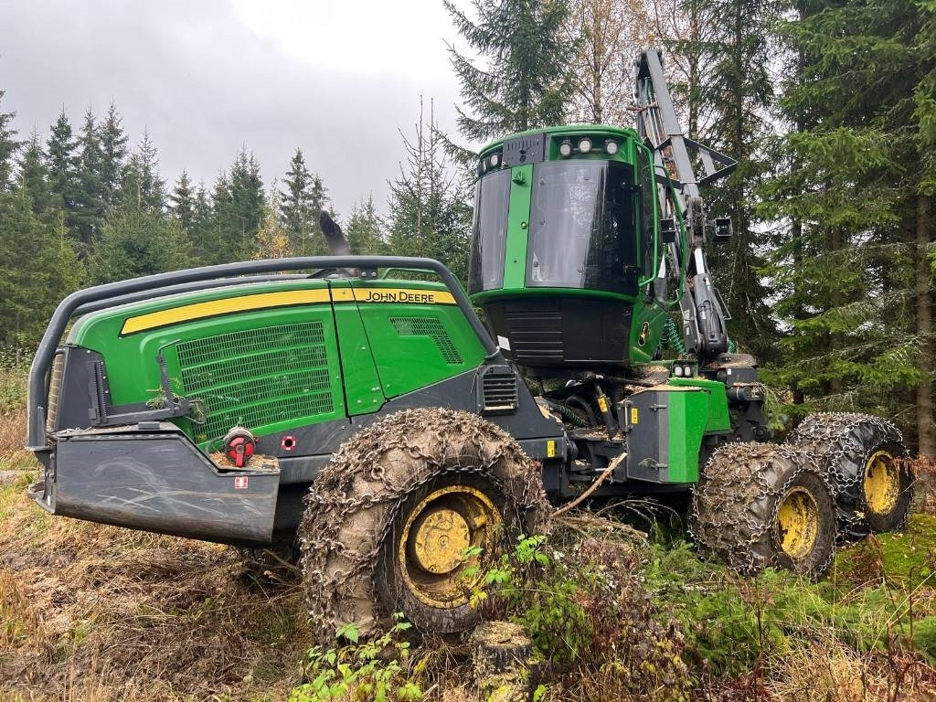 John Deere 1070G - Forestry harvester: picture 5 John Deere 1070G - Forestry harvester: picture 5