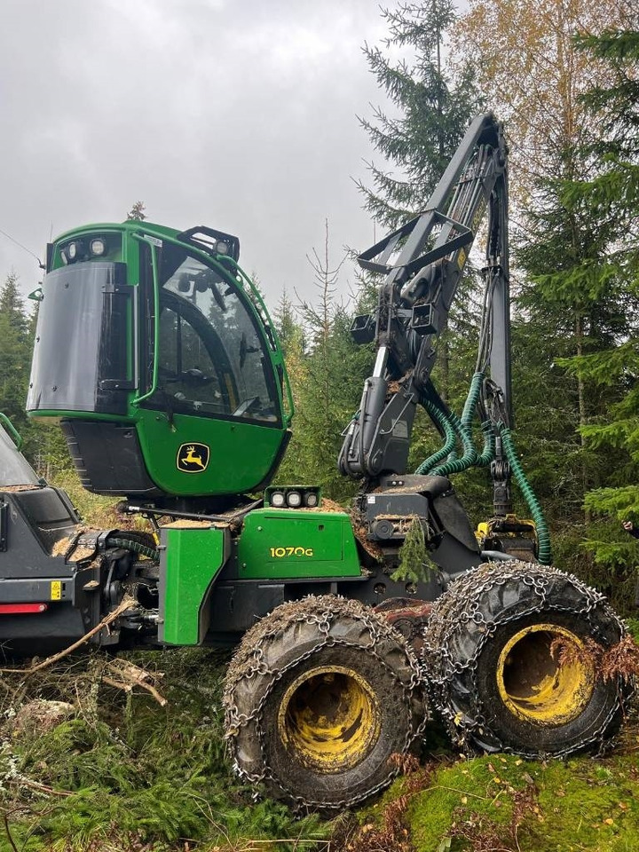 John Deere 1070G - Forestry harvester: picture 4 John Deere 1070G - Forestry harvester: picture 4