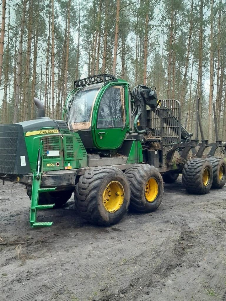John Deere 1110 E - Forwarder: picture 4 John Deere 1110 E - Forwarder: picture 4