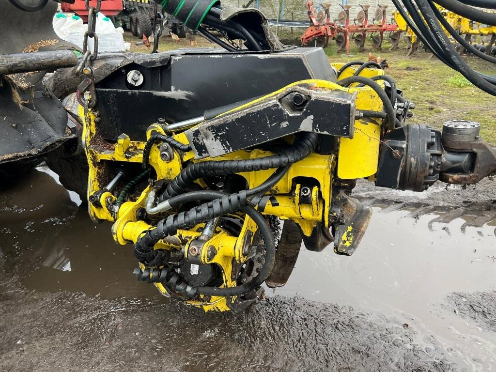 Forestry harvester John Deere 1170 E: picture 21