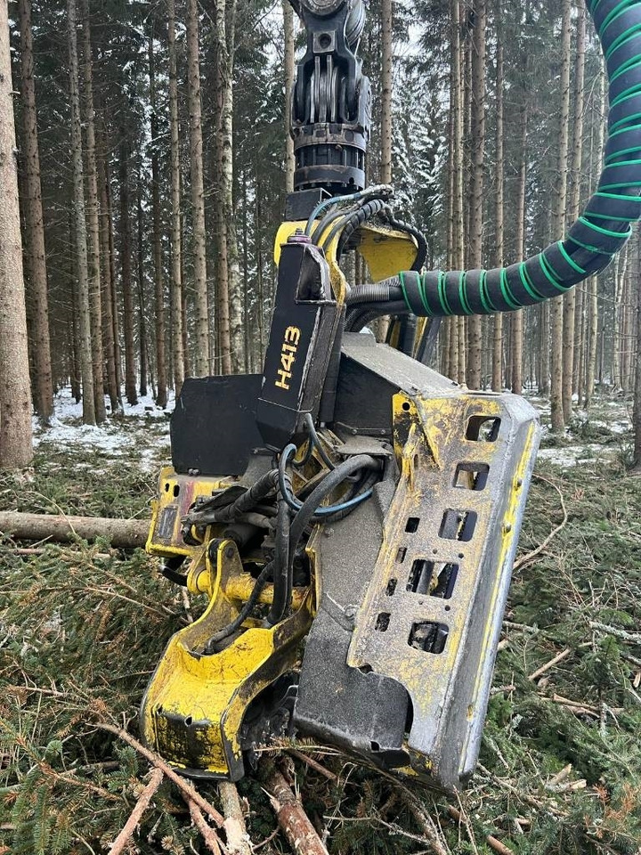 Forestry harvester John Deere 1170G: picture 14