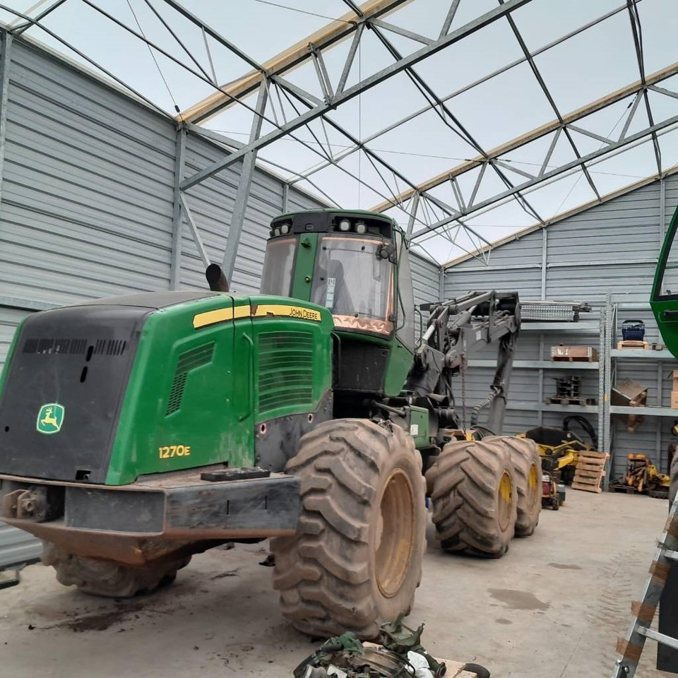 John Deere 1270 E - Forestry harvester: picture 3 John Deere 1270 E - Forestry harvester: picture 3