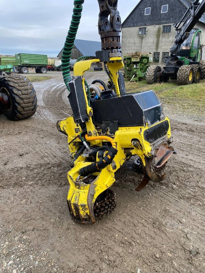 Forestry harvester John Deere 1270 G: picture 21