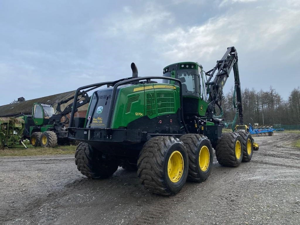Forestry harvester John Deere 1270 G: picture 10