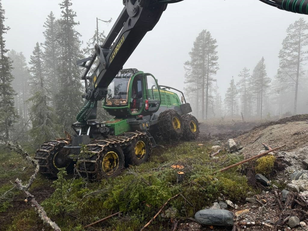 John Deere 1270 G - Forestry harvester: picture 5 John Deere 1270 G - Forestry harvester: picture 5