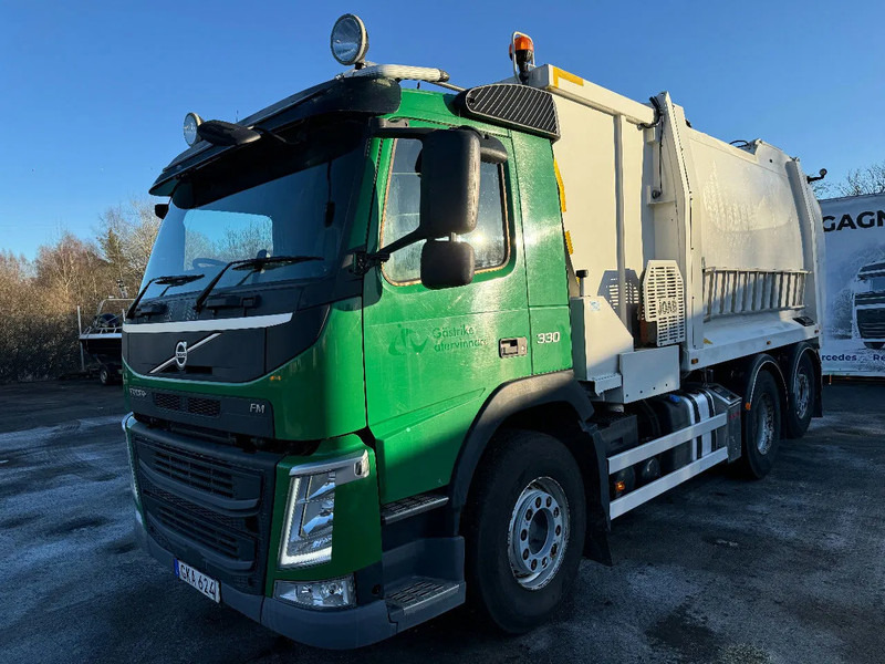Volvo FM 330 RHD, 2-compart, & tipper, 2014 - Refuse truck: picture 2 Volvo FM 330 RHD, 2-compart, & tipper, 2014 - Refuse truck: picture 2