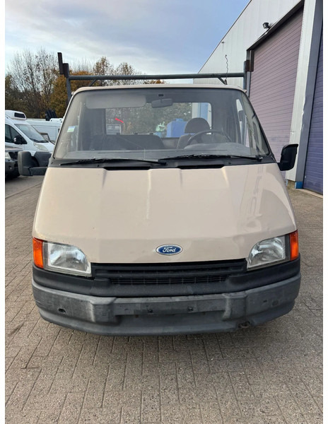 Ford Transit **BELGIAN ORIGINE-DIESEL** - Open body delivery van: picture 2 Ford Transit **BELGIAN ORIGINE-DIESEL** - Open body delivery van: picture 2
