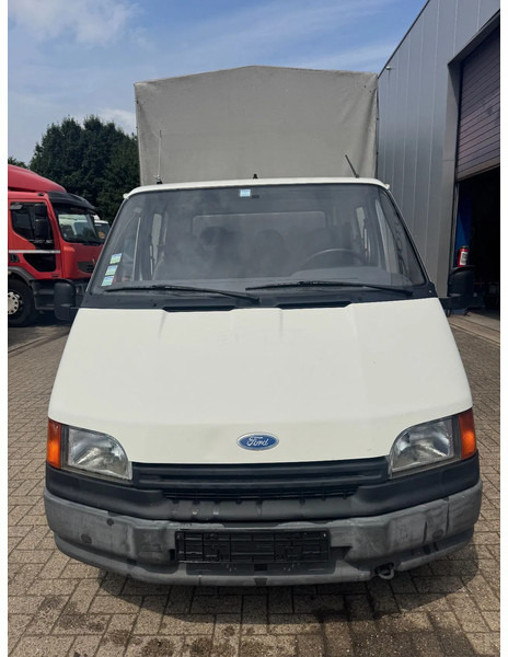 Ford Transit **ESSENCE-PETROL** - Open body delivery van, Crew cab van: picture 2 Ford Transit **ESSENCE-PETROL** - Open body delivery van, Crew cab van: picture 2