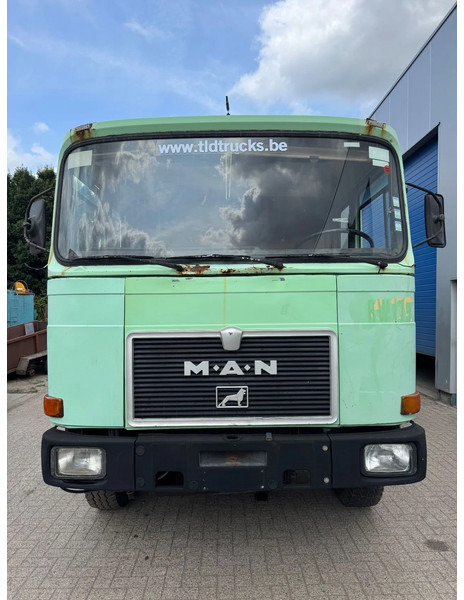 MAN F8 **32.291 8x4-6Cyl-BELGIAN TRUCK-BIG AXXLES** - Vacuum truck: picture 2 MAN F8 **32.291 8x4-6Cyl-BELGIAN TRUCK-BIG AXXLES** - Vacuum truck: picture 2