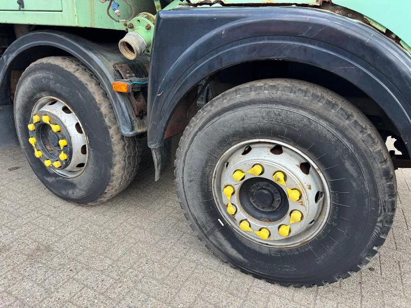 MAN F8 **32.291 8x4-6Cyl-BELGIAN TRUCK-BIG AXXLES** - Vacuum truck: picture 4 MAN F8 **32.291 8x4-6Cyl-BELGIAN TRUCK-BIG AXXLES** - Vacuum truck: picture 4