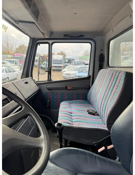 Curtain side truck Mercedes-Benz **611D-FRENCH ORIGIN**: picture 19