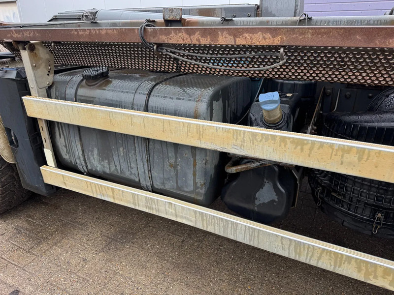 Mercedes-Benz Actros 3344 **BELGIAN TRUCK-3PED-BLUETEC 5-TOPSHAPE** - Hook lift truck: picture 5 Mercedes-Benz Actros 3344 **BELGIAN TRUCK-3PED-BLUETEC 5-TOPSHAPE** - Hook lift truck: picture 5