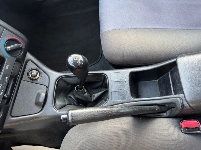 Saloon car Toyota Carina E **1600XLI-VERRY CLEAN**: picture 12