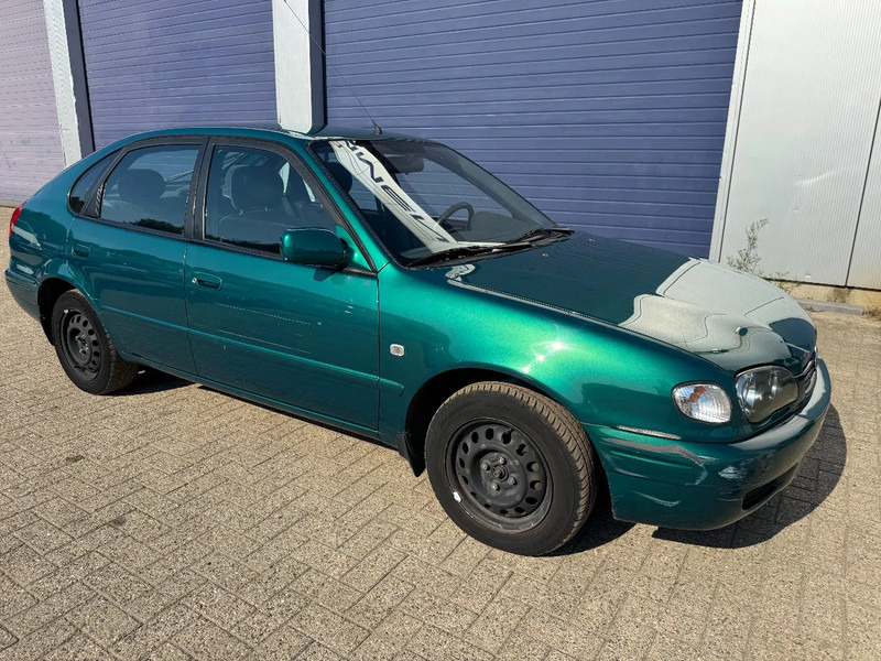 Toyota Corolla **5DOORS-PETROL-BELGIAN CAR-1A** - Saloon car: picture 3 Toyota Corolla **5DOORS-PETROL-BELGIAN CAR-1A** - Saloon car: picture 3
