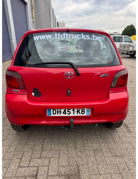 Toyota Yaris **5DOORS-PETROL** - Saloon car: picture 5 Toyota Yaris **5DOORS-PETROL** - Saloon car: picture 5