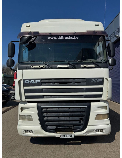 DAF XF 105.460 **EURO 5-RETARDER** - Tractor unit: picture 3 DAF XF 105.460 **EURO 5-RETARDER** - Tractor unit: picture 3