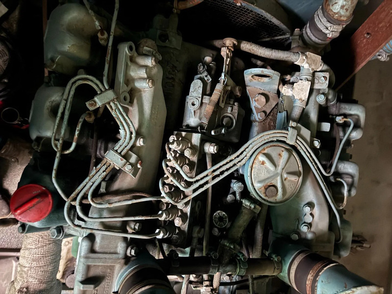 Box truck Volvo FL 180 **GENERATOR 100Kva MERCEDES V6**: picture 10