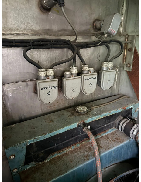 Box truck Volvo FL 180 **GENERATOR 100Kva MERCEDES V6**: picture 12