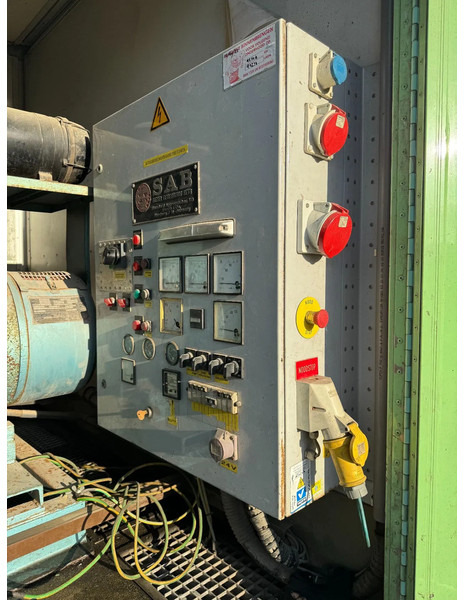 Box truck Volvo FL 180 **GENERATOR 100Kva MERCEDES V6**: picture 7