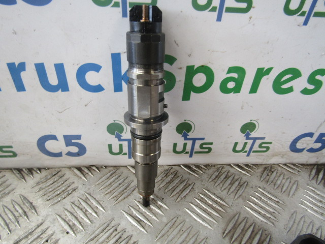 DAF LF 45 EURO 5 INJECTORS (4) COMPLETE WITH PENCILS AND CLAMPS - Fuel processing/ Fuel delivery for Truck: picture 2 DAF LF 45 EURO 5 INJECTORS (4) COMPLETE WITH PENCILS AND CLAMPS - Fuel processing/ Fuel delivery for Truck: picture 2