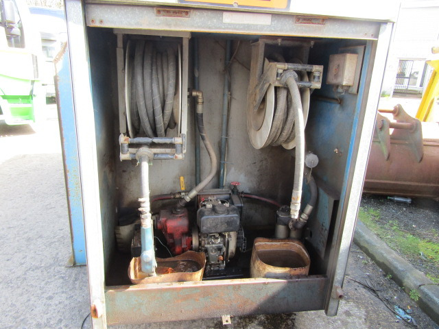 DIESEL FUEL TANK 10,500 LTR APPROX COMPLETE WITH DONKEY ENGINE, PUMPS AND HOSES, ALL IN WORKING ORDER (3.6 X 1.8 X 1.8M) - Storage tank: picture 5 DIESEL FUEL TANK 10,500 LTR APPROX COMPLETE WITH DONKEY ENGINE, PUMPS AND HOSES, ALL IN WORKING ORDER (3.6 X 1.8 X 1.8M) - Storage tank: picture 5