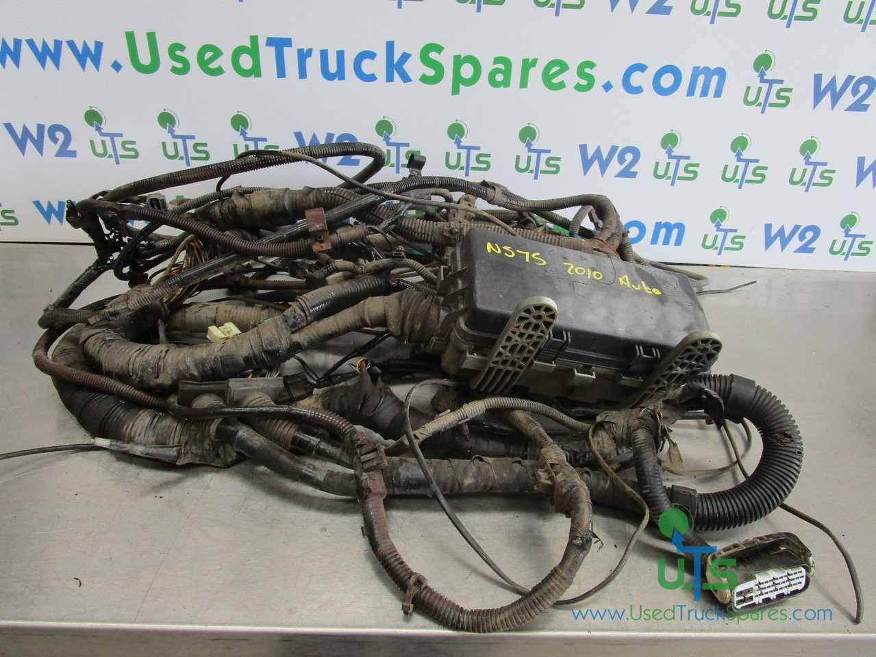 ISUZU N75 190 (4JJ1) COMPLETE WIRING HARNESS - Engine and parts for Truck: picture 1 ISUZU N75 190 (4JJ1) COMPLETE WIRING HARNESS - Engine and parts for Truck: picture 1