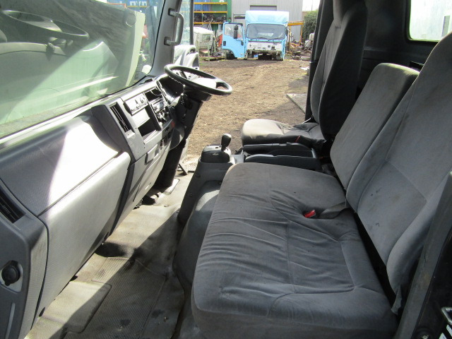 ISUZU N75 CAB (2010) - Cab for Truck: picture 5 ISUZU N75 CAB (2010) - Cab for Truck: picture 5
