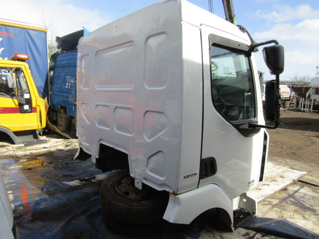 RENAULT MIDLUM DXI 7.5T CAB (2013) - Cab for Truck: picture 4 RENAULT MIDLUM DXI 7.5T CAB (2013) - Cab for Truck: picture 4