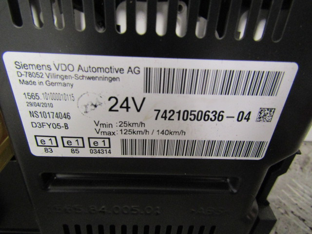 RENAULT MIDLUM DXI CLOCK CLUSTER P/NO 7421050636-04 - Cab and interior for Truck: picture 3 RENAULT MIDLUM DXI CLOCK CLUSTER P/NO 7421050636-04 - Cab and interior for Truck: picture 3