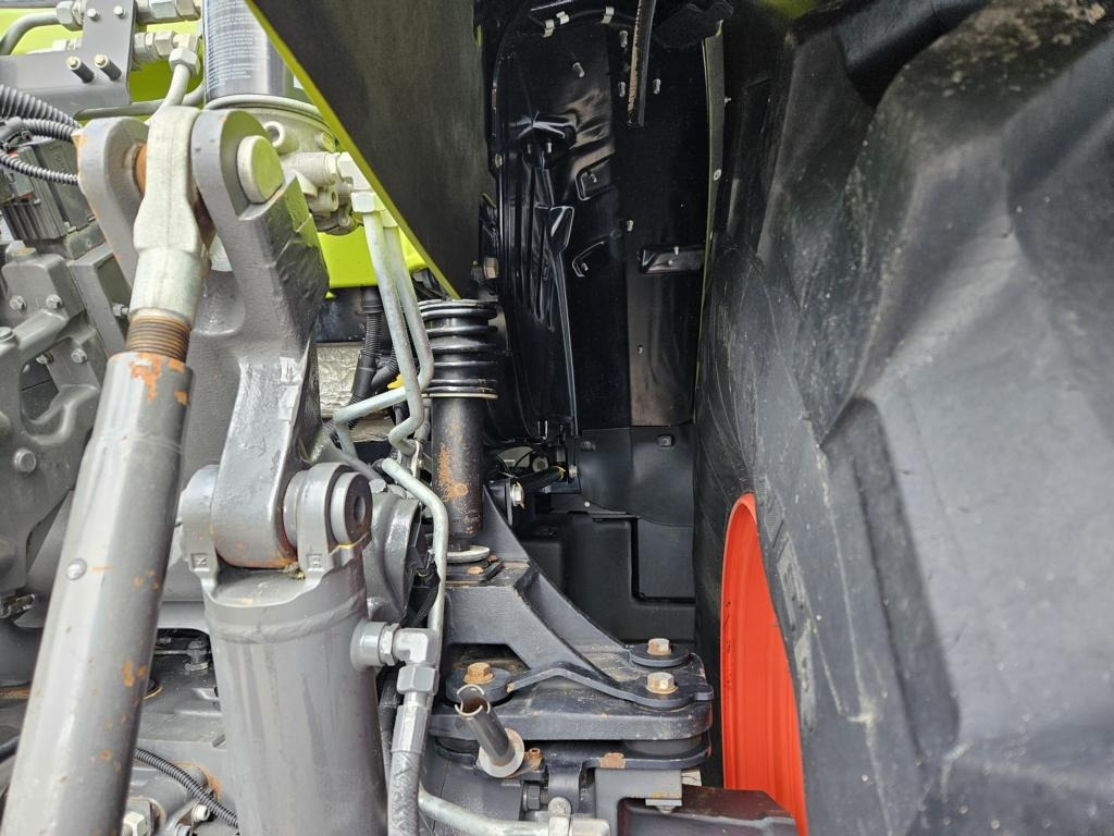 Farm tractor CLAAS AXION 870 CMATIC: picture 24 Farm tractor CLAAS AXION 870 CMATIC: picture 24
