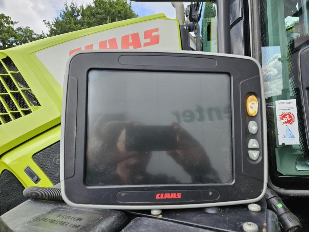 Farm tractor CLAAS AXION 870 CMATIC: picture 6 Farm tractor CLAAS AXION 870 CMATIC: picture 6