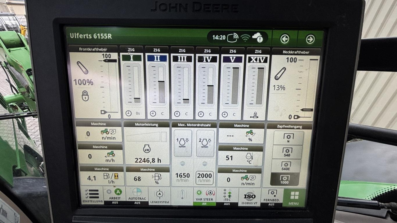 John Deere 6155R - Farm tractor: picture 3 John Deere 6155R - Farm tractor: picture 3