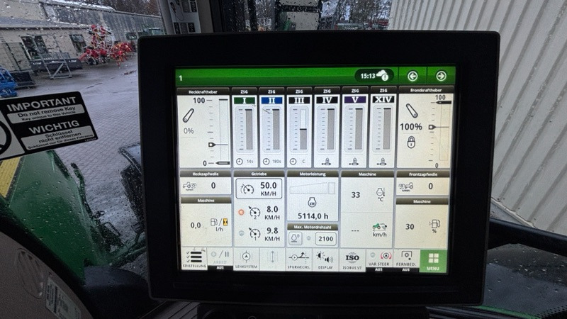 John Deere 6230 R - Farm tractor: picture 4 John Deere 6230 R - Farm tractor: picture 4