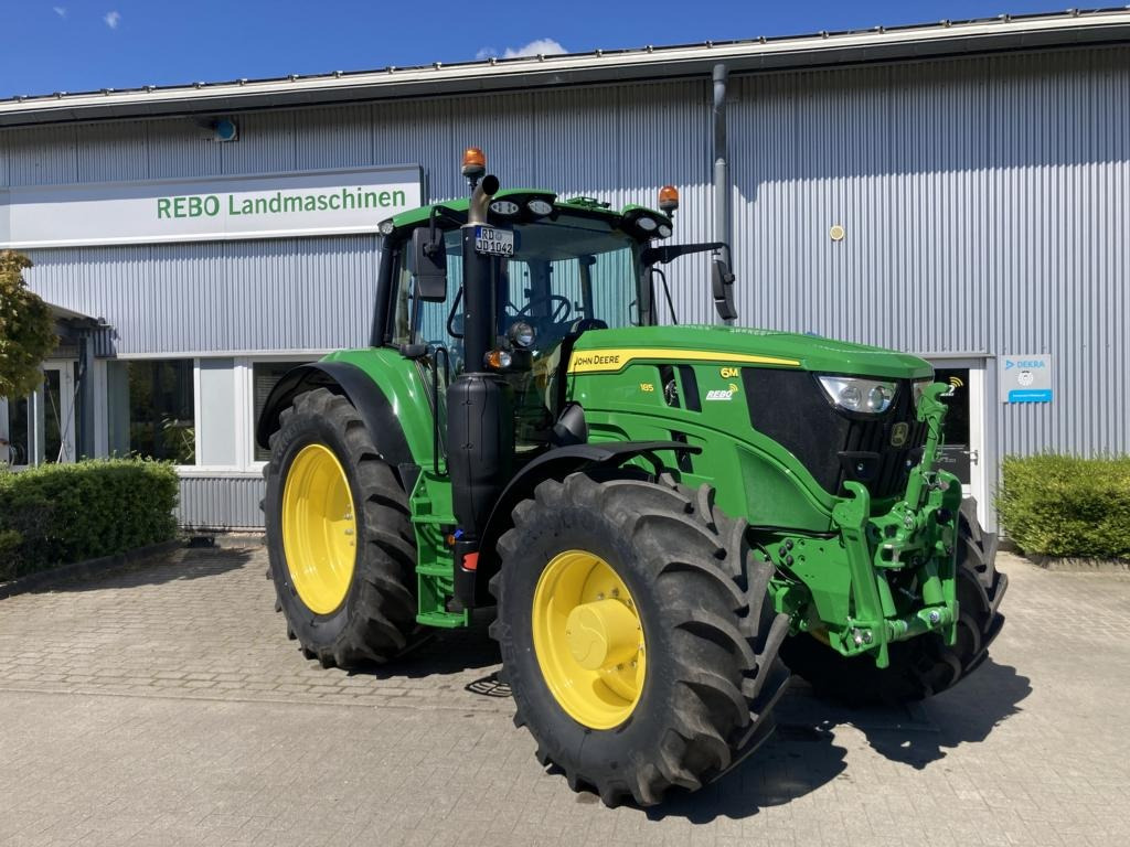 John Deere 6M185 - Farm tractor: picture 1 John Deere 6M185 - Farm tractor: picture 1
