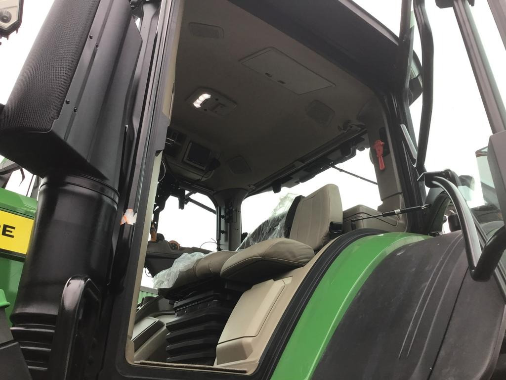 Farm tractor John Deere TRAKTOR 7R350: picture 28 Farm tractor John Deere TRAKTOR 7R350: picture 28